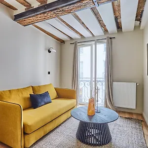 Center Of By Prestige Appartement Parijs